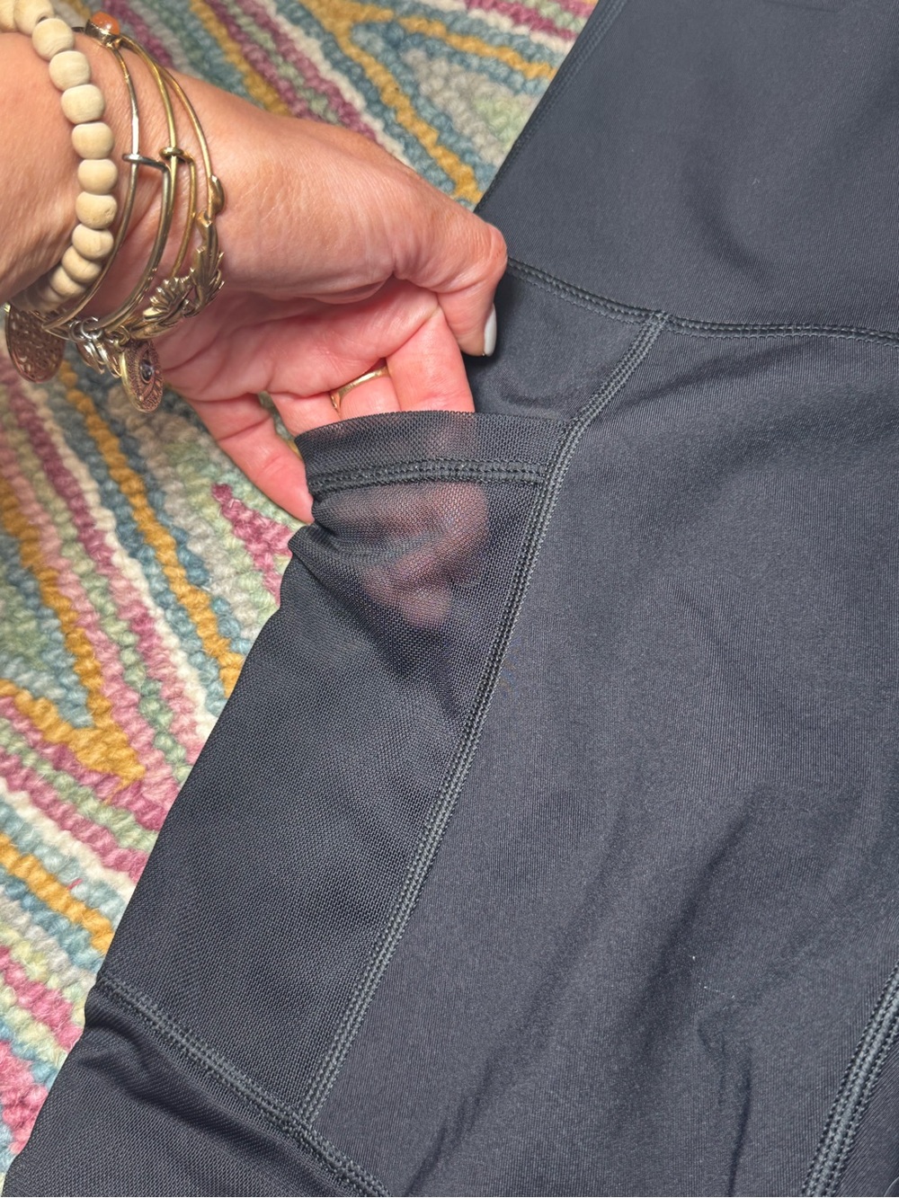 ▪️⚫️ aerie High-Waist Black Bike Shorts with Side Pockets ⚫️▪️ - Picture 4 of 9